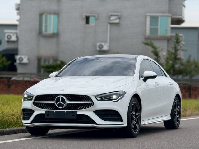不只是轎跑，是目光焦點｜AMG、摸門、免鑰匙、盲點、全景天窗、手機無線充電、平把方向盤、四傳  第2張相片