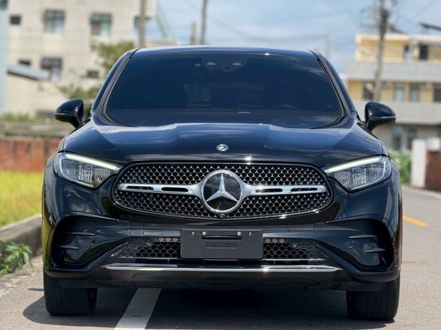 總代理｜超美掀背休旅車｜AMG、48V輕油電、摸門、LED頭燈、P20進階跟車系統、360環景、前後雷達、倒車顯影、腳踢  第3張相片
