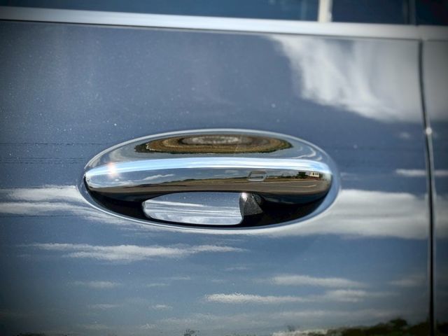 總代理｜超美掀背休旅車｜AMG、48V輕油電、摸門、LED頭燈、P20進階跟車系統、360環景、前後雷達、倒車顯影、腳踢  第9張相片