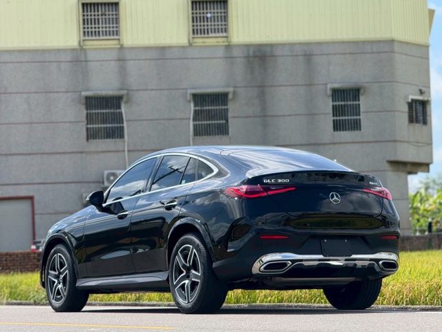 總代理｜超美掀背休旅車｜AMG、48V輕油電、摸門、LED頭燈、P20進階跟車系統、360環景、前後雷達、倒車顯影、腳踢  第20張相片