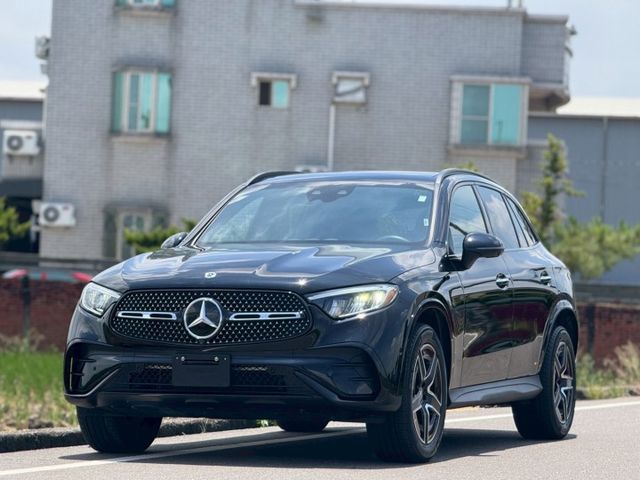 進化再升級，外匯高cp值｜賓士休旅車強勢來襲｜ＡMG夜色、48V輕油電、摸門、免鑰匙、P20進階跟車系統、腳踢、盲點  第2張相片