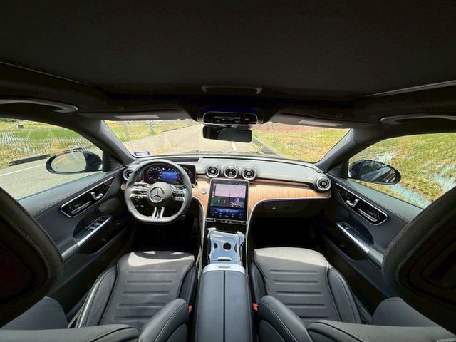 渦輪動力+智慧駕駛 出場自帶光芒  第5張相片