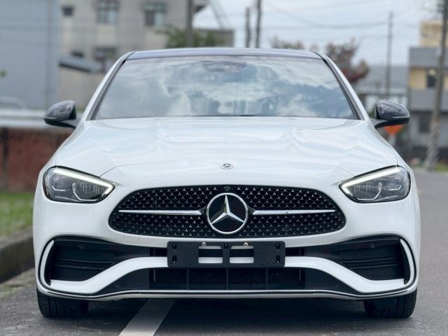 渦輪動力+智慧駕駛 出場自帶光芒｜AMG夜色、48V輕油電、LED魚眼頭燈、摸門、免鑰匙、ACC跟車  第3張相片