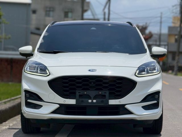 聰明又會跑的SUV，載家人、載夢想都剛剛好｜摸門、免鑰匙、ACC​、360環景、前後雷達、倒車顯影、抬顯、盲點、全景天窗  第3張相片