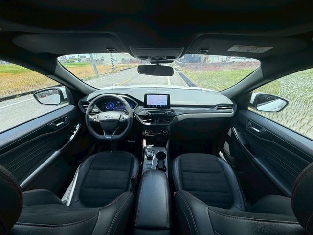 聰明又會跑的SUV，載家人、載夢想都剛剛好｜摸門、免鑰匙、ACC​、360環景、前後雷達、倒車顯影、抬顯、盲點、全景天窗  第5張相片