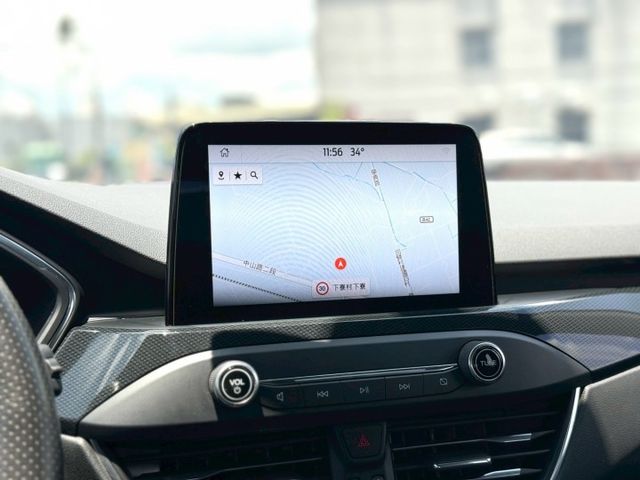 聰明又會跑的SUV，載家人、載夢想都剛剛好｜摸門、免鑰匙、ACC​、360環景、前後雷達、倒車顯影、抬顯、盲點、全景天窗  第13張相片