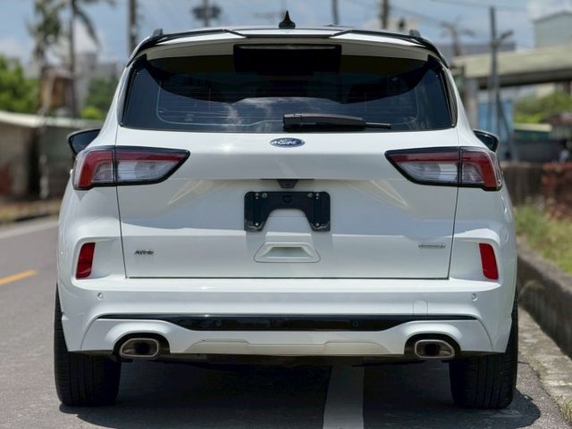 聰明又會跑的SUV，載家人、載夢想都剛剛好｜摸門、免鑰匙、ACC​、360環景、前後雷達、倒車顯影、抬顯、盲點、全景天窗  第17張相片