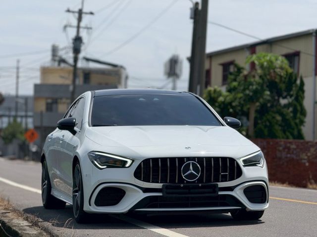 全球最強 2.0L渦輪增壓引擎 0-100km/h 僅需 4.0 秒｜ 限量韓規現車AMG紅卡鉗｜U88方向盤旋鈕  第4張相片