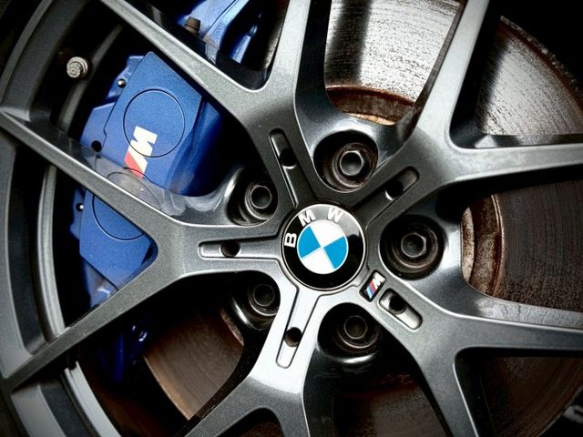 雙門的線條 線條的實用｜藍得剛剛好｜M-Sport套件、摸門、免鑰匙、LED魚眼頭燈、ACC跟車系統、5AS  第17張相片