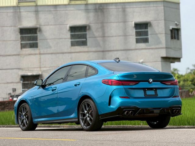 雙門的線條 線條的實用｜藍得剛剛好｜M-Sport套件、摸門、免鑰匙、LED魚眼頭燈、ACC跟車系統、5AS  第20張相片