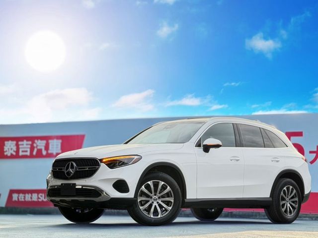 天氣變涼 氣場不能降｜48V輕油電、摸門、免鑰匙、LED頭燈、前後雷達、倒車顯影、盲點、全景天窗、氣氛燈、腳踢  第1張相片