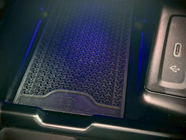 天氣變涼 氣場不能降｜48V輕油電、摸門、免鑰匙、LED頭燈、前後雷達、倒車顯影、盲點、全景天窗、氣氛燈、腳踢  第14張相片