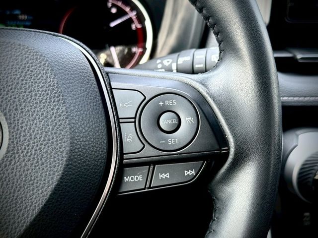 好開好養好省油　通勤、家庭出遊都適合｜摸門、免鑰匙、魚眼頭燈、ACC、LTA車道維持、後雷達、觸控螢幕、後座出風口  第13張相片