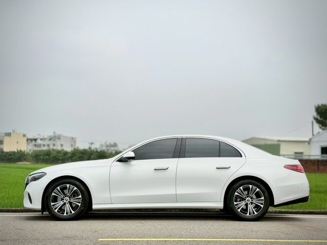 新世代豪華質感與科技全面升級｜48V輕油電、摸門、免鑰匙、P20、360環景、前後雷達、倒車顯影、腳踢、盲點、加熱方向盤  第4張相片