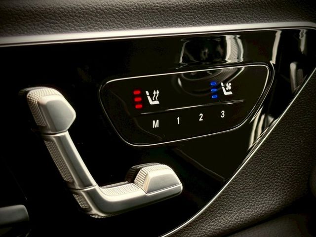 新世代豪華質感與科技全面升級｜48V輕油電、摸門、免鑰匙、P20、360環景、前後雷達、倒車顯影、腳踢、盲點、加熱方向盤  第12張相片