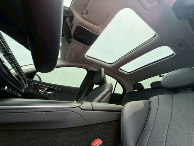 新世代豪華質感與科技全面升級｜48V輕油電、摸門、免鑰匙、P20、360環景、前後雷達、倒車顯影、腳踢、盲點、加熱方向盤  第16張相片