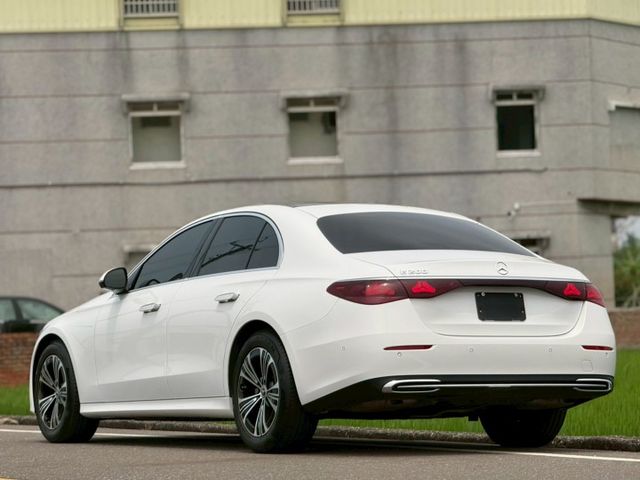 新世代豪華質感與科技全面升級｜48V輕油電、摸門、免鑰匙、P20、360環景、前後雷達、倒車顯影、腳踢、盲點、加熱方向盤  第19張相片