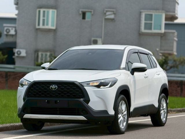 豪華版｜空間大又省油妥善率極高｜入門休旅首選｜摸門解鎖、免鑰匙啟動、魚眼頭燈、ACC跟車、LTA車道維持、後雷達  第2張相片