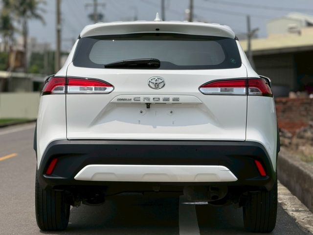 豪華版｜空間大又省油妥善率極高｜入門休旅首選｜摸門解鎖、免鑰匙啟動、魚眼頭燈、ACC跟車、LTA車道維持、後雷達  第10張相片