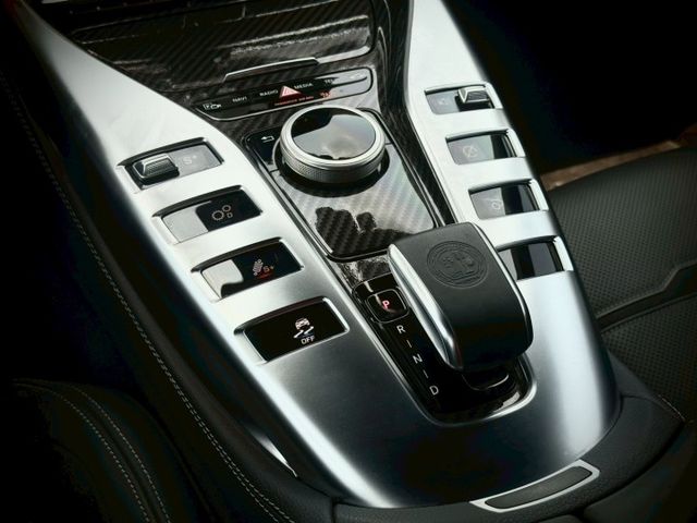 韓規熱門四門跑車｜AMG、48V輕油電、摸門、23P跟車、360環景、前後雷達、倒車顯影、、導流升降尾翼、盲點  第12張相片