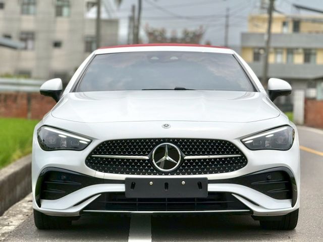 電動敞篷｜四座實用｜好開好停｜稀有釋出｜AMG、48V輕油電、摸門、免鑰匙、P20、雙前座頸部暖氣、方向盤加熱  第3張相片