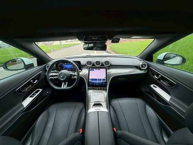電動敞篷｜四座實用｜好開好停｜稀有釋出｜AMG、48V輕油電、摸門、免鑰匙、P20、雙前座頸部暖氣、方向盤加熱  第5張相片