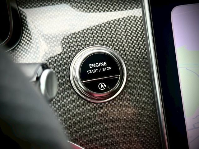 電動敞篷｜四座實用｜好開好停｜稀有釋出｜AMG、48V輕油電、摸門、免鑰匙、P20、雙前座頸部暖氣、方向盤加熱  第9張相片