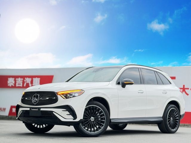 每天通勤的路，動力、舒適、科技一次到位｜AMG夜色、P20、360環景、前後雷達、倒車顯影、盲點、柏林、腳踢​、氣氛燈  第1張相片