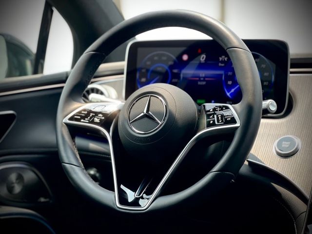 EQS450新能源時代來臨-純電車｜買就送充電樁｜老闆實測充滿電可行駛770km  第6張相片