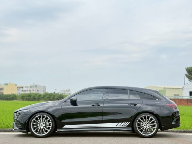 SB獵跑帥氣登場｜夜色套件吸睛首選｜車況優配備齊全｜AMG夜色、雙前門摸門解、免鑰匙、23P、360環景、盲點​、電尾門  第4張相片