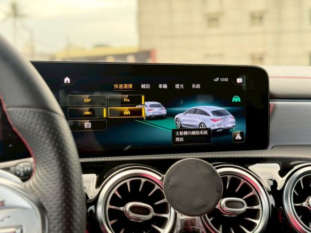 SB獵跑帥氣登場｜夜色套件吸睛首選｜車況優配備齊全｜AMG夜色、雙前門摸門解、免鑰匙、23P、360環景、盲點​、電尾門  第13張相片