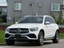 每天通勤的路，動力、舒適、科技一次到位｜AMG、摸門、免鑰匙、倒車顯影、、盲點、觸控大螢幕、數位儀表板、全景天窗、電動尾  第2張縮圖