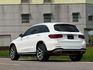 每天通勤的路，動力、舒適、科技一次到位｜AMG、摸門、免鑰匙、倒車顯影、、盲點、觸控大螢幕、數位儀表板、全景天窗、電動尾  第18張縮圖