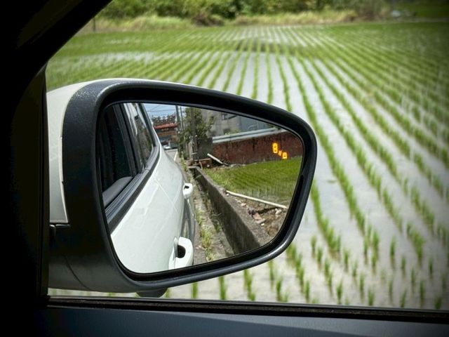 聰明又會跑的SUV，載家人、載夢想都剛剛好｜摸門、免鑰匙、ACC​、360環景、前後雷達、倒車顯影、抬顯、盲點、全景天窗  第10張相片