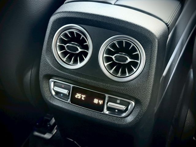 G63 AMG｜韓規未領牌｜4.0 V8雙渦輪｜里程保證｜車況透明｜  第11張相片