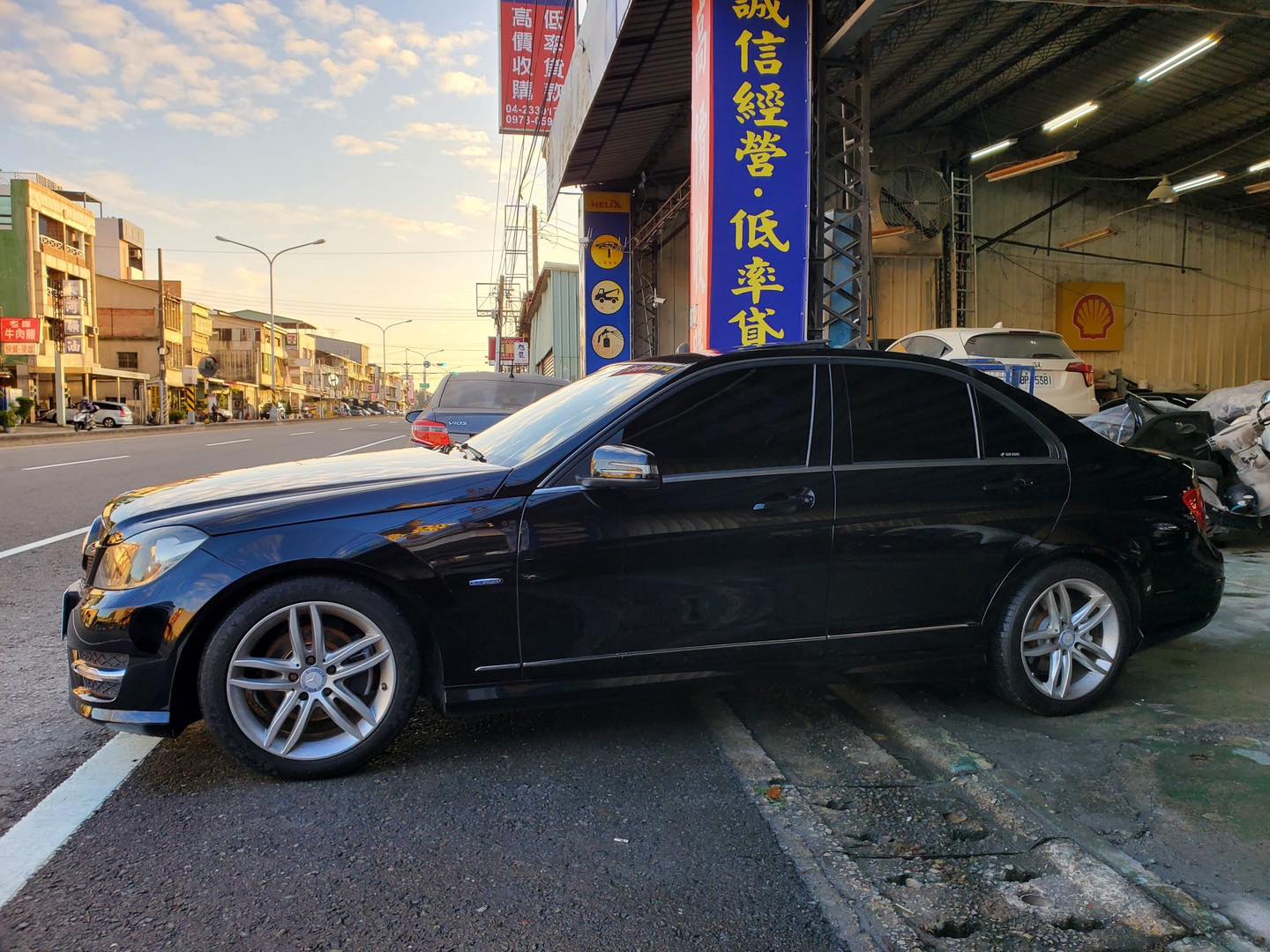 2012年BENZ賓士 C250 W204  第2張相片