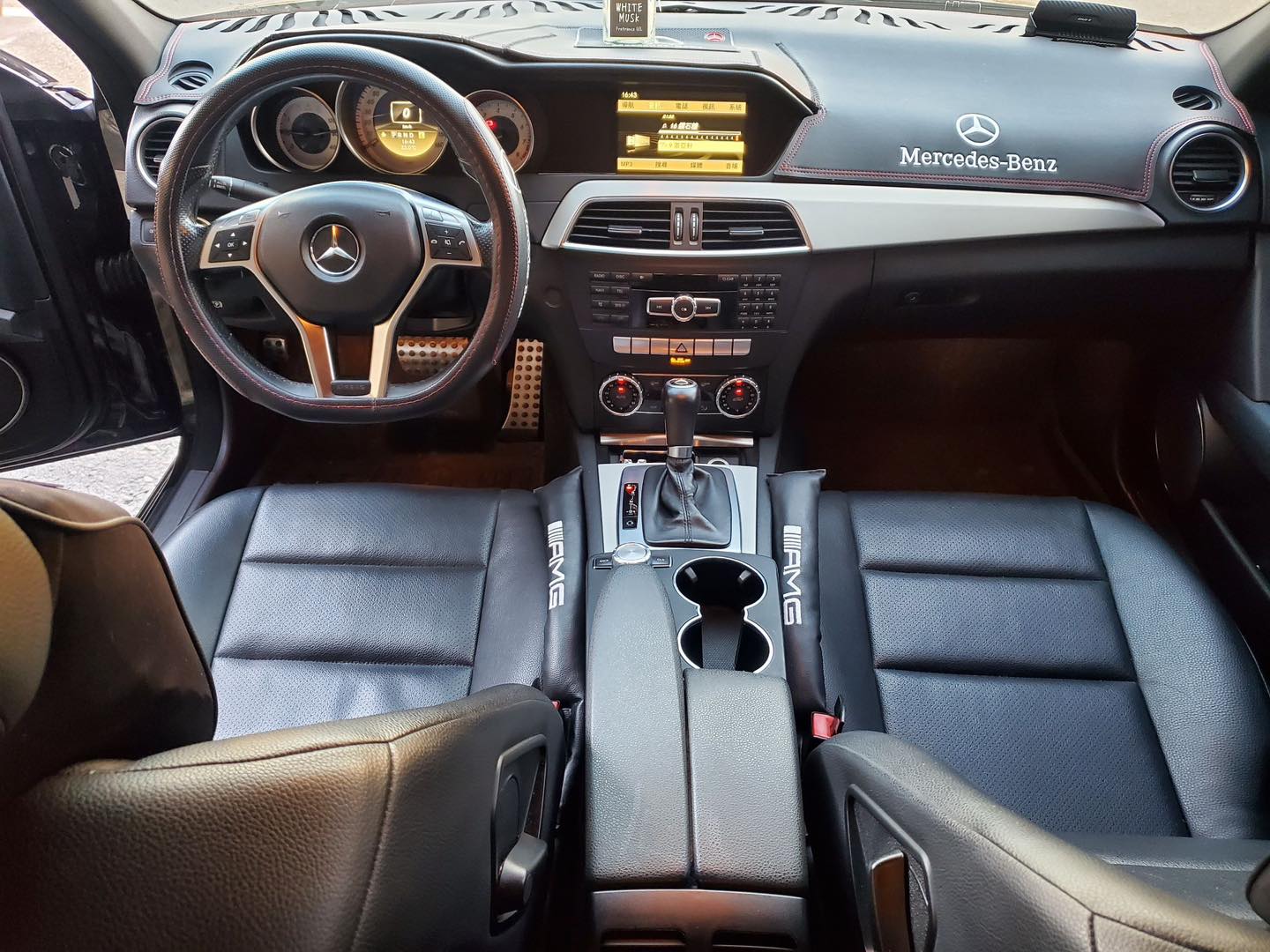 2012年BENZ賓士 C250 W204  第8張相片