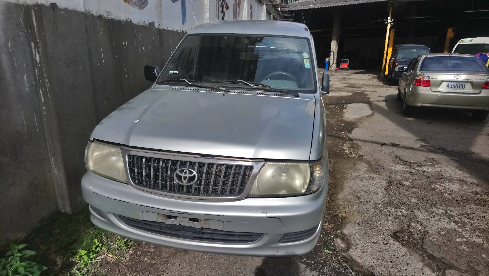 2004年TOYOTA surf新瑞獅  第1張相片