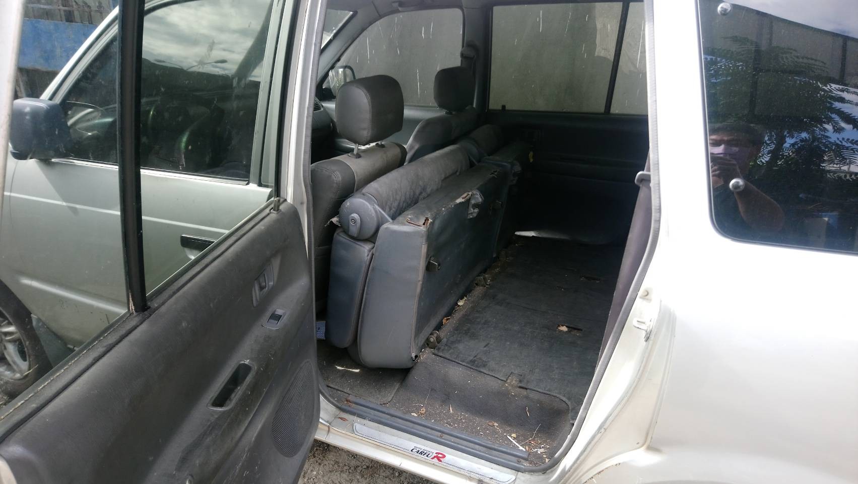 2004年TOYOTA surf新瑞獅  第5張相片