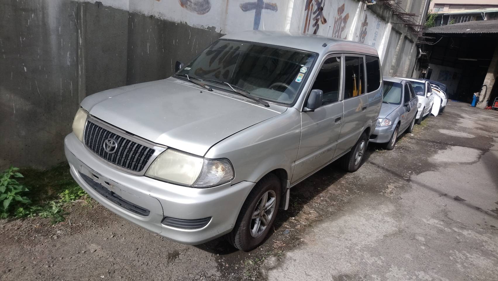 2004年TOYOTA surf新瑞獅  第8張相片