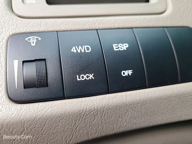 車況超水 定速 四輪傳動  大空間休旅車 歡迎來電賞車 蔡先生0937-265276  第10張相片