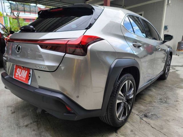 全車原廠保養 正一手車 菁英PLUS版本 藍芽 倒車顯影 定速 歡迎來電賞車蔡先生0937-265276  第5張相片