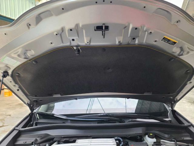 全車原廠保養 正一手車 菁英PLUS版本 藍芽 倒車顯影 定速 歡迎來電賞車蔡先生0937-265276  第9張相片