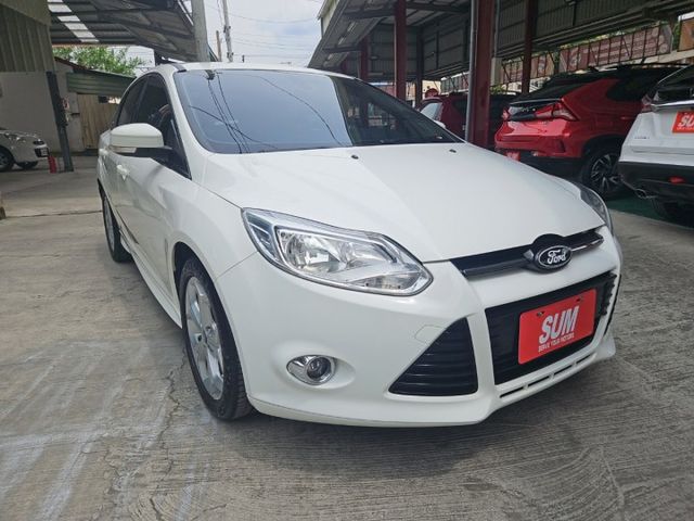 優質好車 定速 方向盤快撥鍵 倒車雷達 歡迎來電賞車 蔡先生0937-265-276  第1張相片