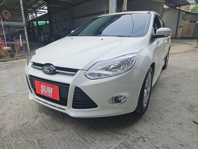 優質好車 定速 方向盤快撥鍵 倒車雷達 歡迎來電賞車 蔡先生0937-265-276  第3張相片