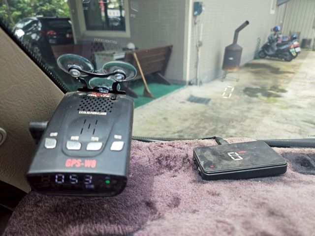6人座小霸王 柴油 歡迎來電賞車 蔡先生0937-265-276  第11張相片