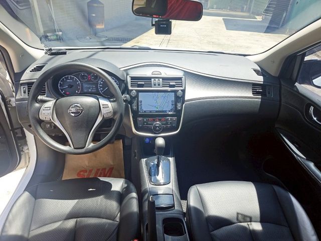 定速 藍芽 倒車顯影 低里程 歡迎來電賞車 蔡先生0937-265-276  第7張相片
