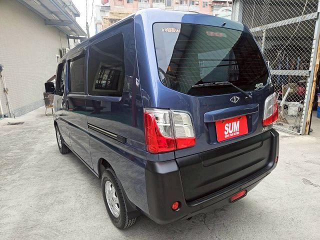 低里程 4WD 歡迎來電賞車 蔡先生0937-265-276  第5張相片