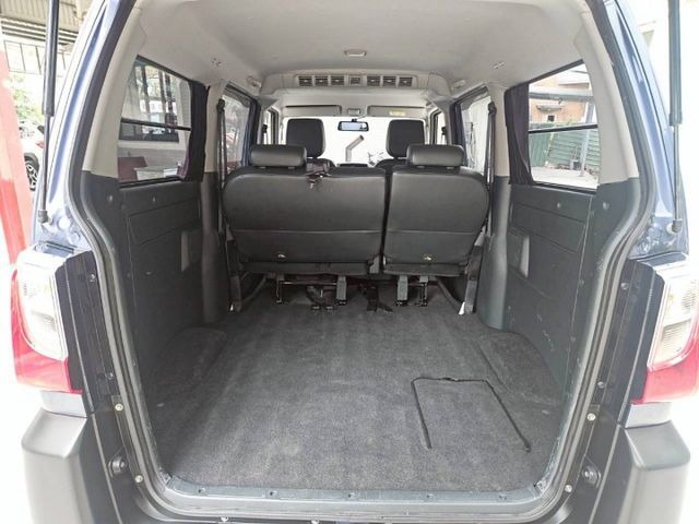 低里程 4WD 歡迎來電賞車 蔡先生0937-265-276  第13張相片