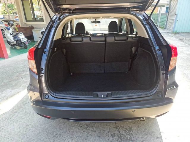 家庭小休旅 藍芽 定速 導航 倒車顯影 歡迎來電賞車 蔡先生0937-265-276  第10張相片